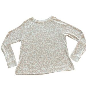 Soma Cream and Tan Long‎ Sleeve Tee with Subtle Animal Print Size Medium